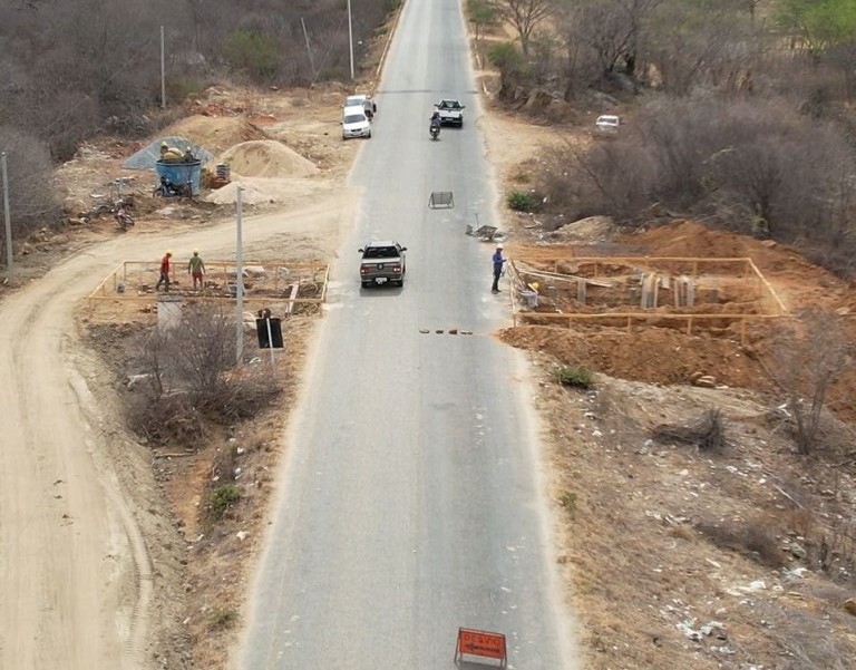 Itapetim inicia construção de portal na saída para o Distrito de São Vicente