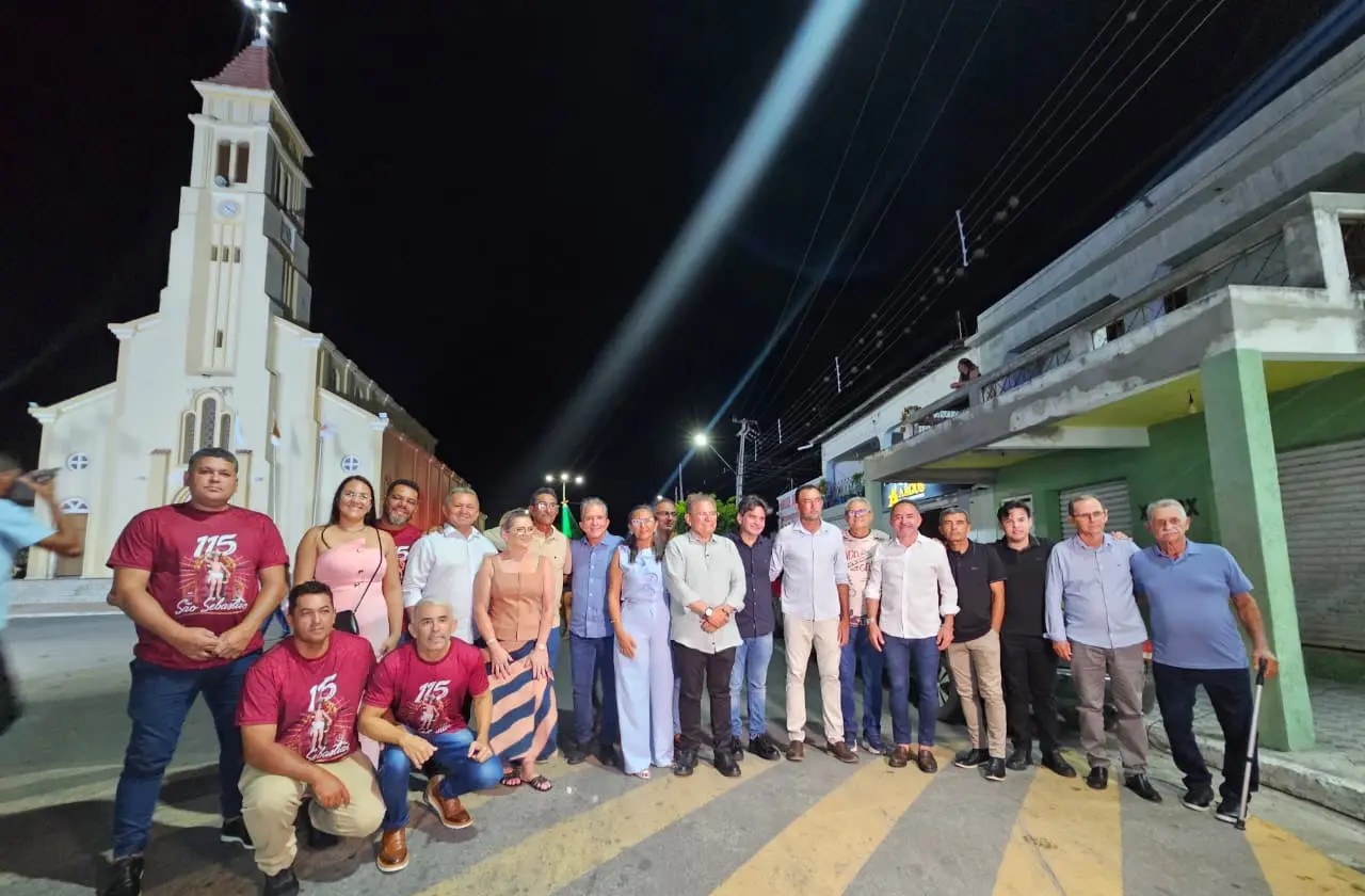 Prefeita Adalcy Freitas recebe autoridades durante a tradicional Festa de Janeiro em São Sebastião do Umbuzeiro