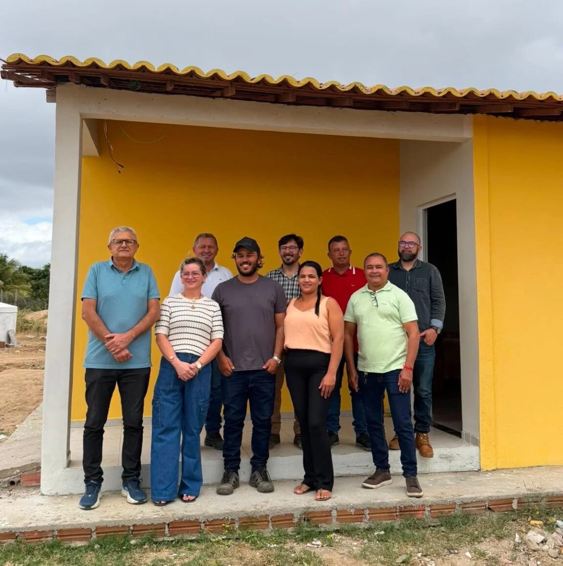 Prefeita de São Sebastião do Umbuzeiro Adalcy Freitas entrega moradia pelo programa Minha Casa, Minha Vida Rural