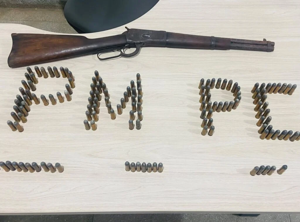 No Cariri: arma e 150 munições são apreendidas em ação da polícia