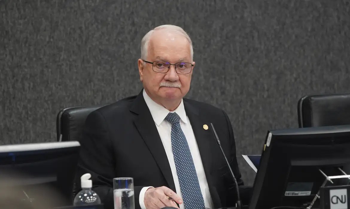 Banco Master: ministro Fachin diz que medidas serão anunciadas no tempo devido