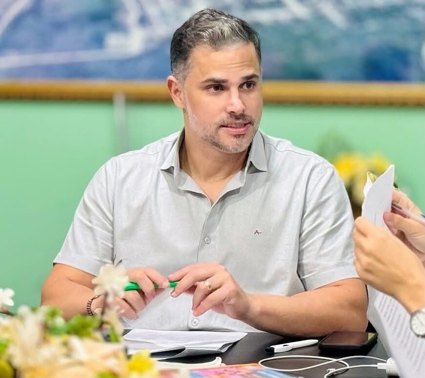 Reeleito com mais de 90% dos votos, prefeito de São José dos Cordeiros vê aprovação atingir novo recorde em pesquisa